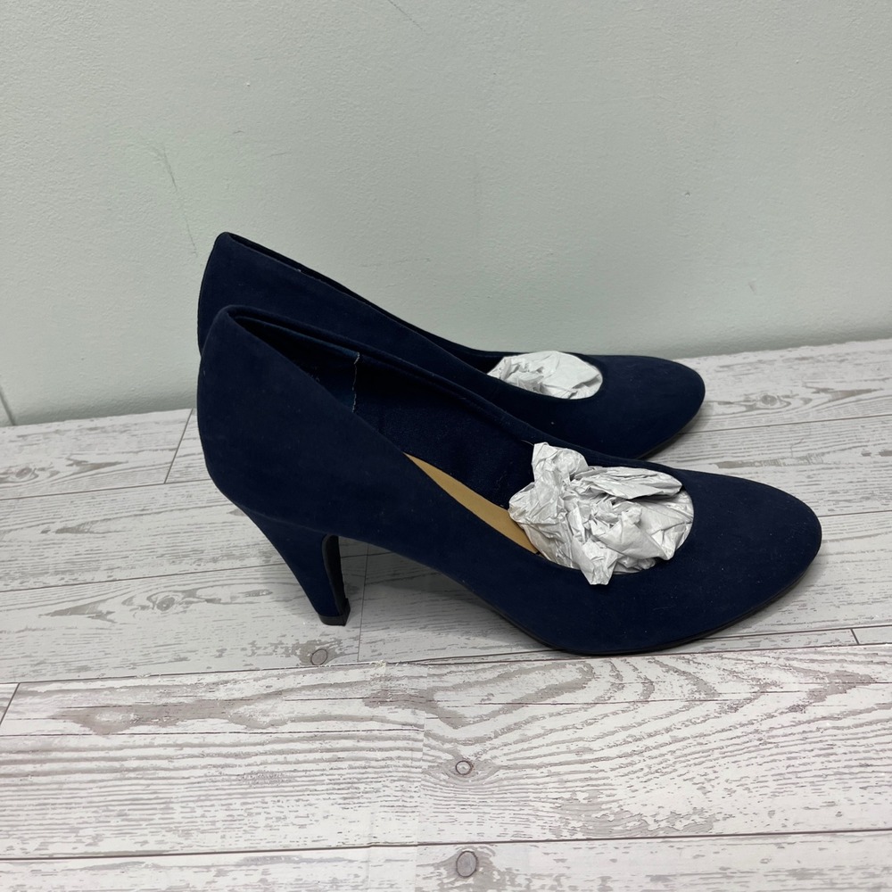 American Rag Felix Navy Blue Faux Suede Round Toe Pumps Heels AR AFELIX 7M - Picture 8 of 11
